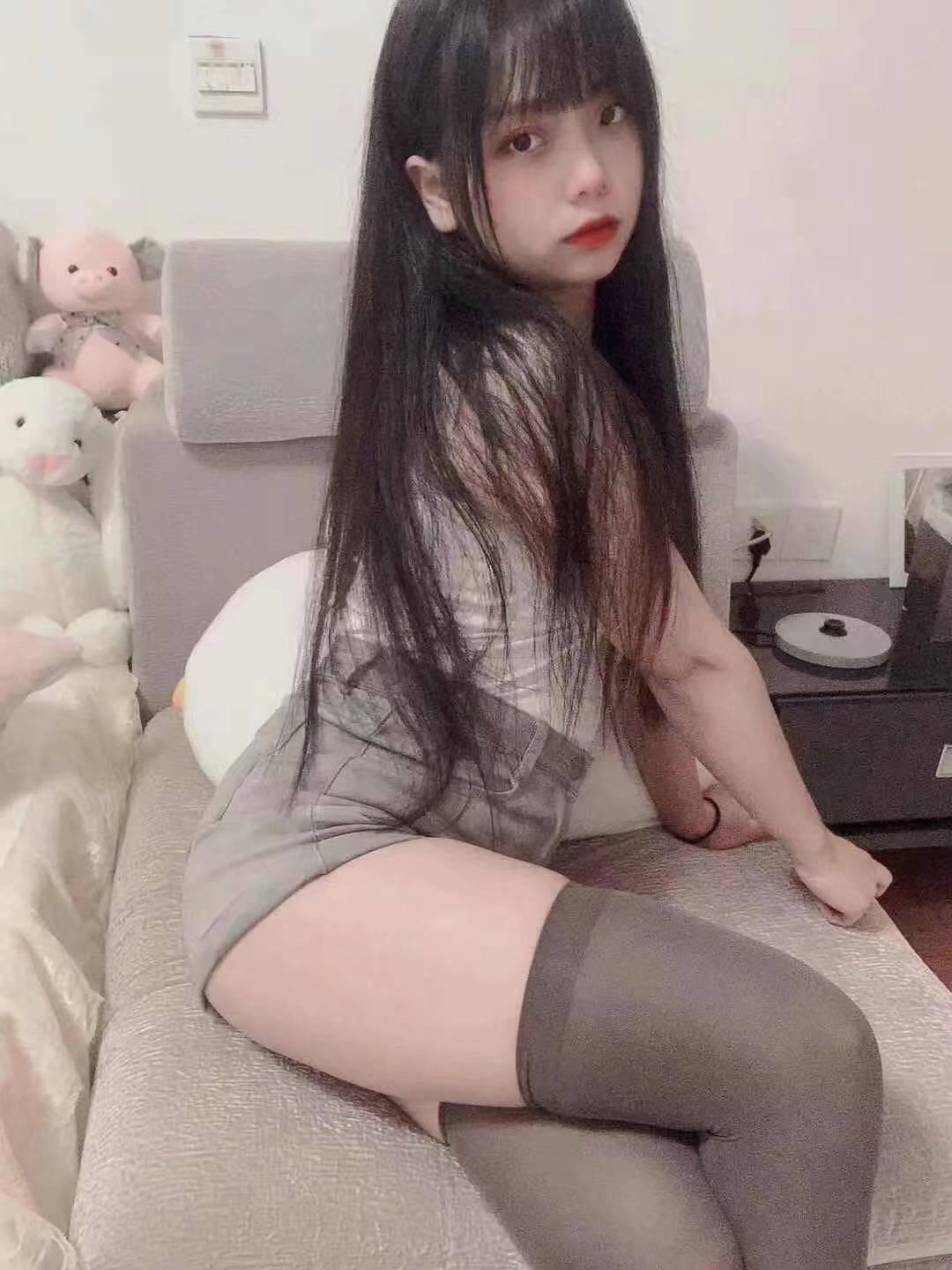 妹妹有奶水可以喷