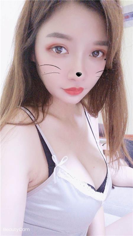 大奶嫩妹小Sao包爽歪歪